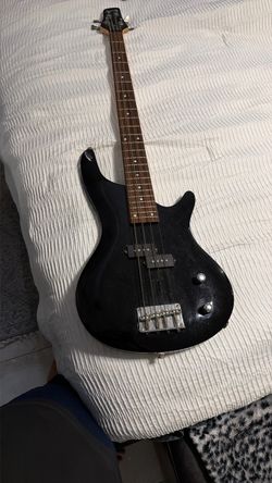 GIO 4-String Bass