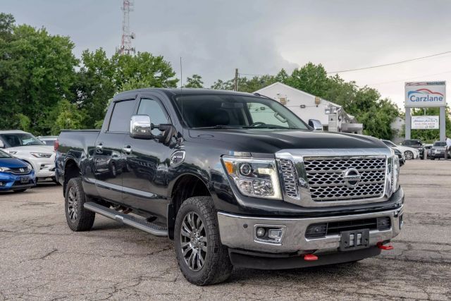 2017 Nissan TITAN XD Crew Cab