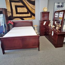 Solid Wood Bedroom Set In Stock For Fast Delivery 