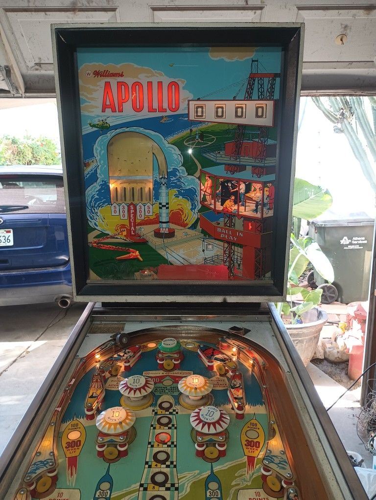 Apollo Pinball Machine