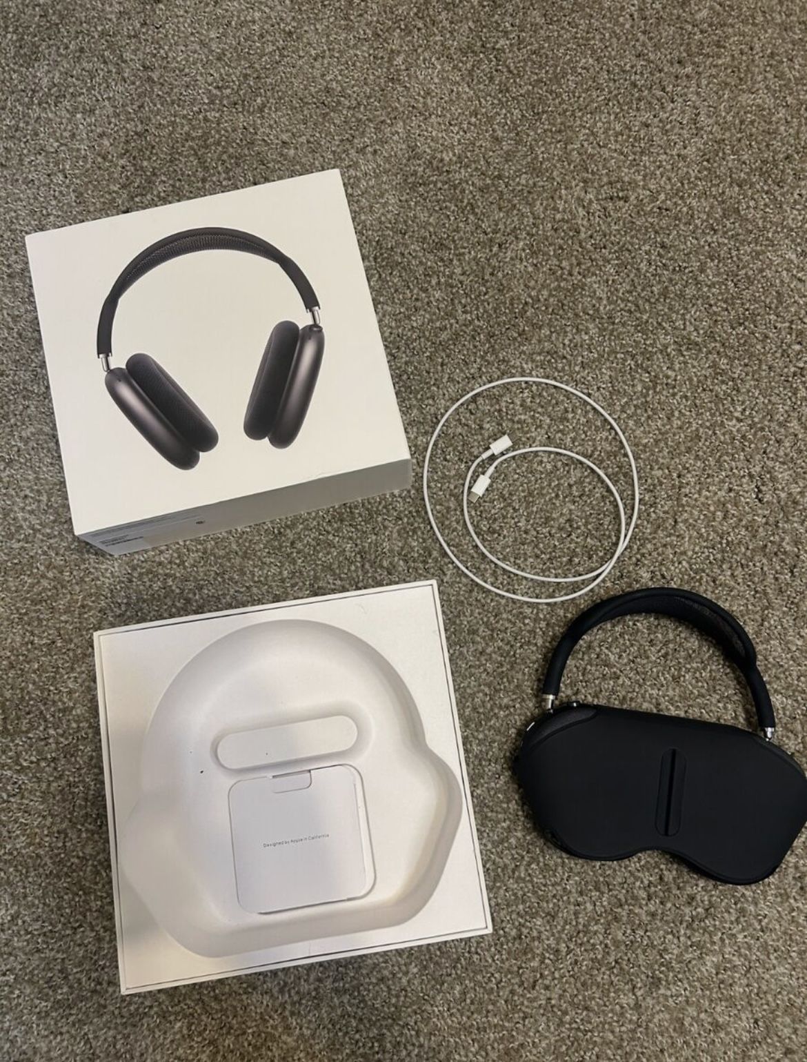 Apple AirPods Max Midnight Headphones with Noise Cancellation