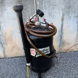 JohnDow Industries 6 Gal. Fluid Evacuator