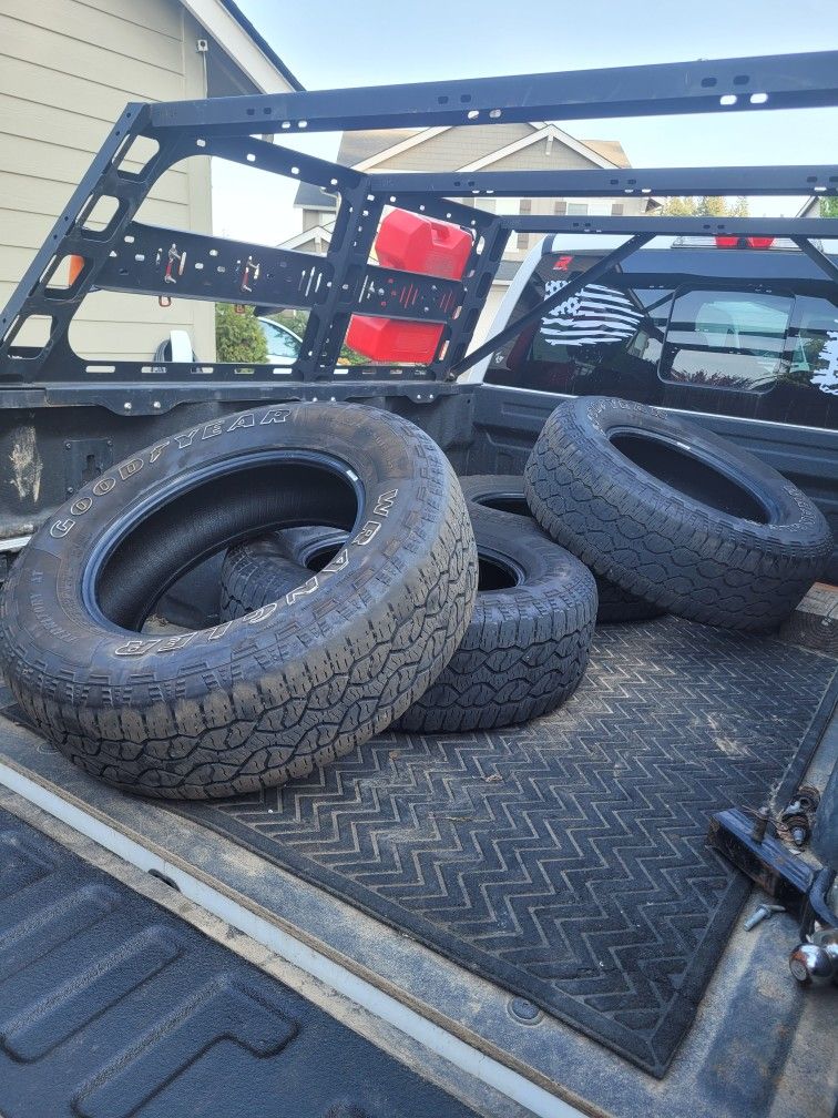 4 Set Of Tires Good year 275/65R18 ( Wrangler)