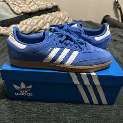 Light blue Samba 