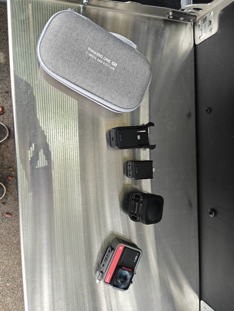 Insta360 OneRS 1-inch Edition + 4k boost Lens