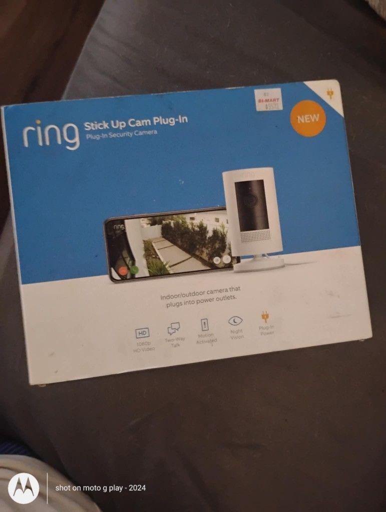 Ring Stick Up Cam Brand New!!