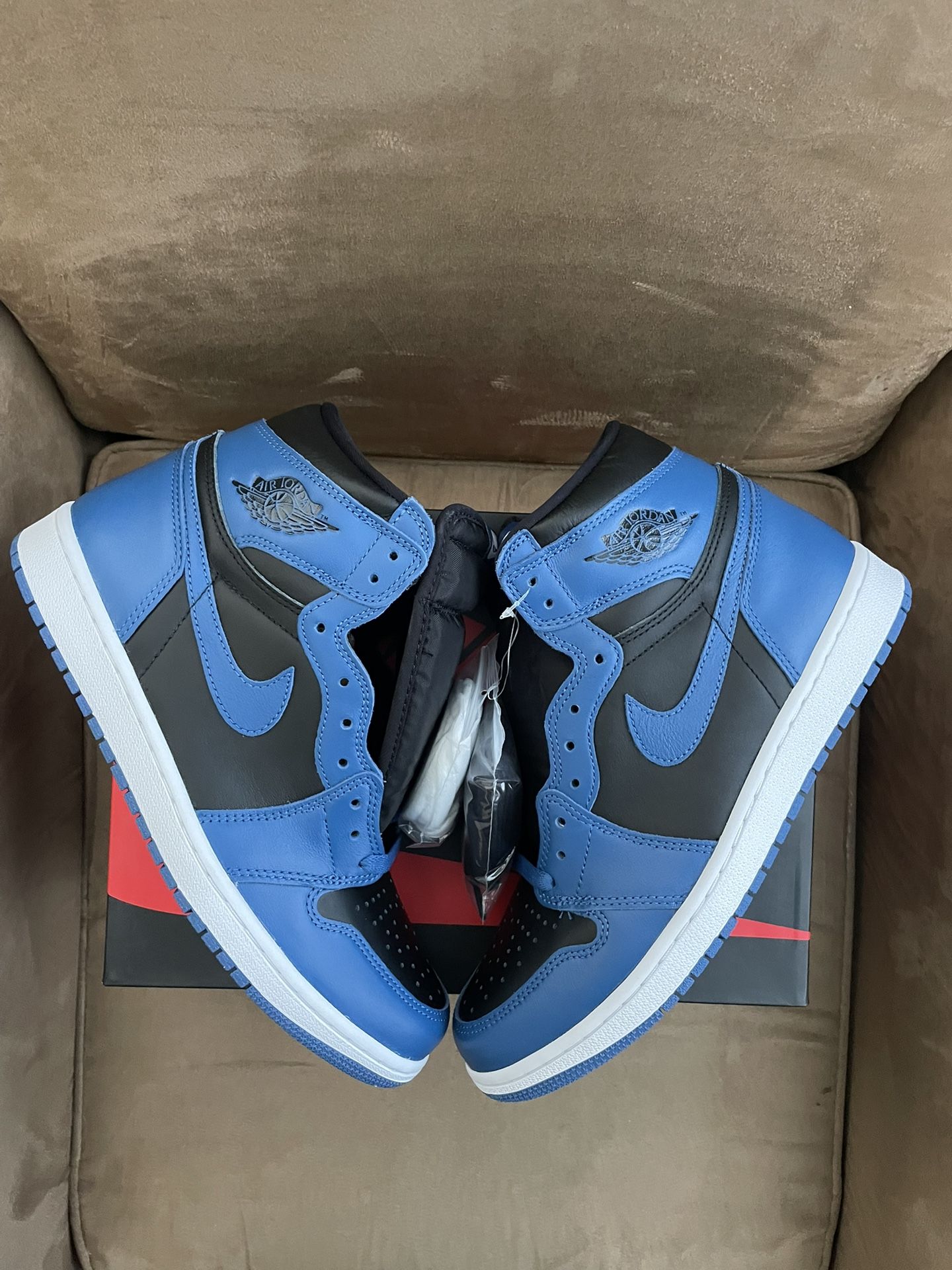 Jordan 1 Retro High OG Dark Marina Blue