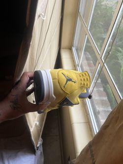 Lighting 4s Size 9.5 