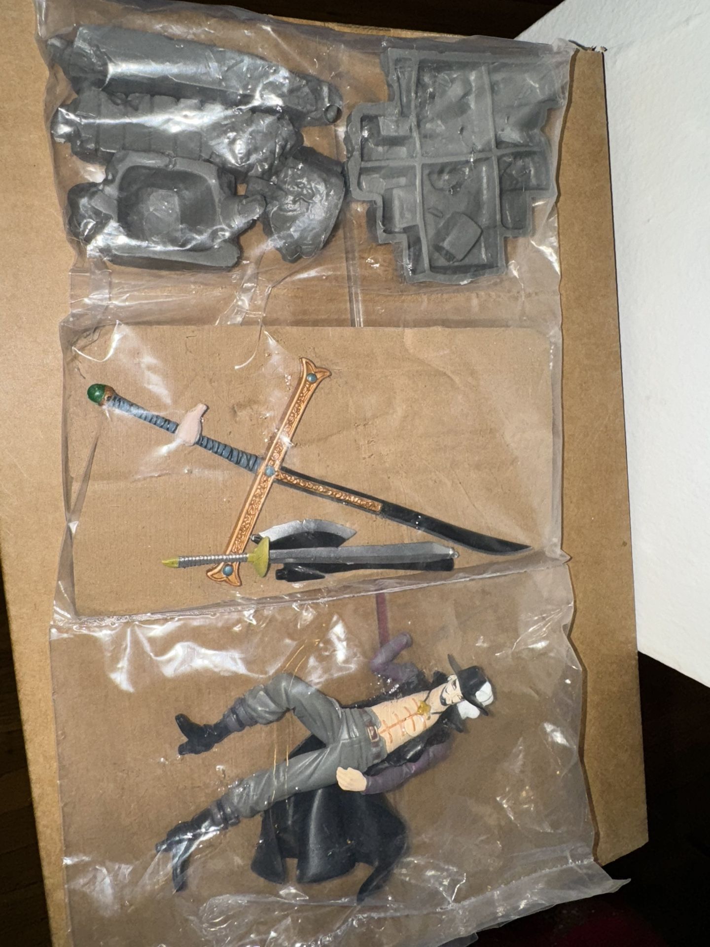 Dracule Mihawk Figure Anime Model Toy 