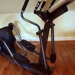 Life Fitness X3 Elliptical Trainer
