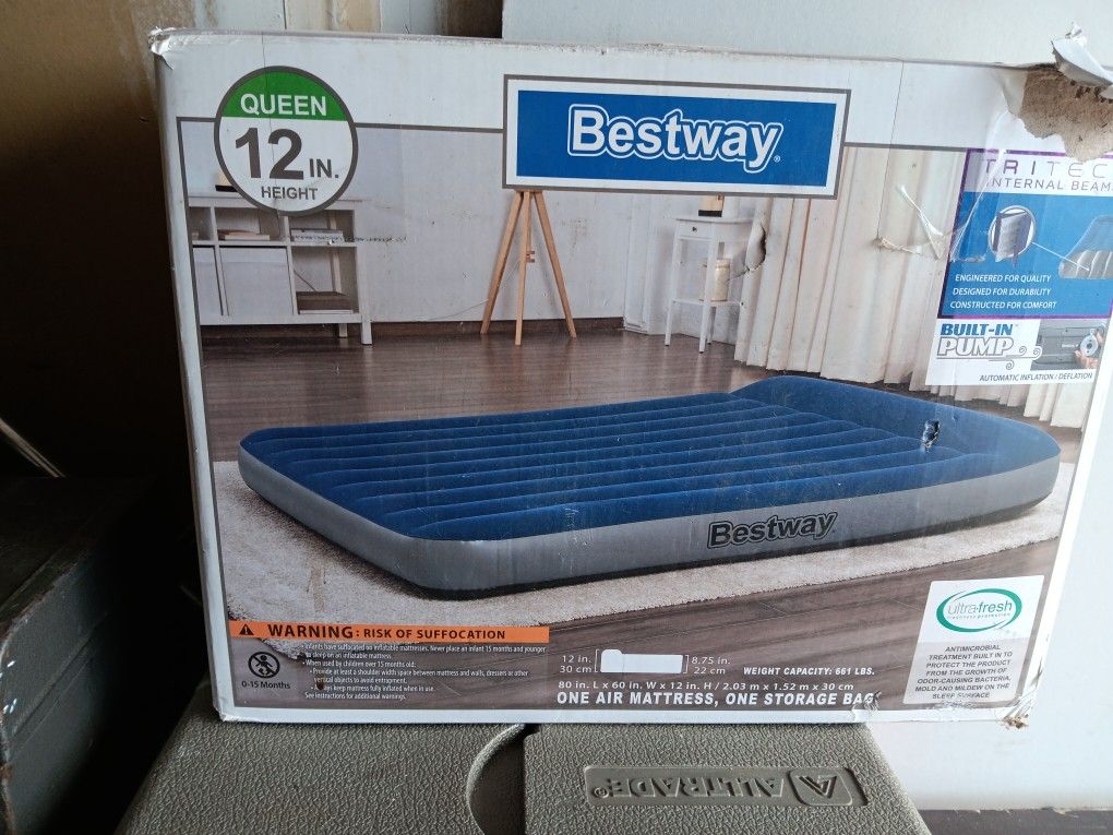 12" Queen Air Mattress with Built-in Pump.