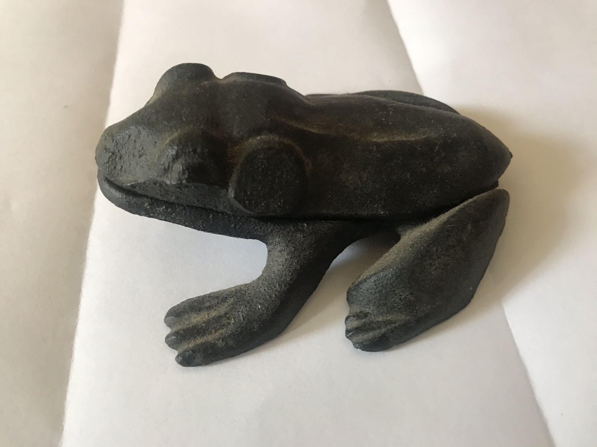 Cast iron frog