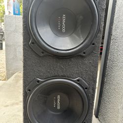 Speakers And Amplifier 