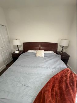 King bed Frame with 2 nightstand and 2 lamps
