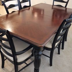 Beautiful Kitchen Table And 6 Wide Chairs + Leaf