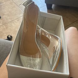 Clear Pumps