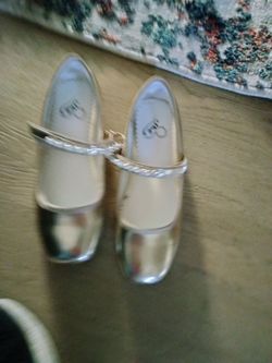 $4!!Golden cute shoes