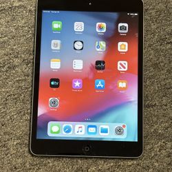Apple iPad Mini 2 16GB 7.9” Wifi Tablet
