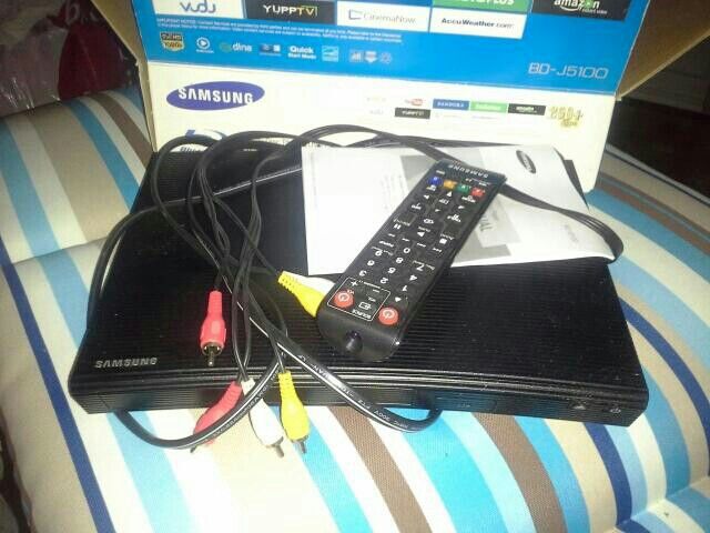Samsung Combo Blu-ray DVD