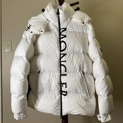 MONCLER WHITE DOWN PUFFER JACKET MAURES GIUBBOTTO MAURES JACKET SIZE SMALL 