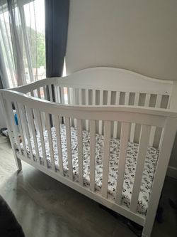White Wooden Baby Crib