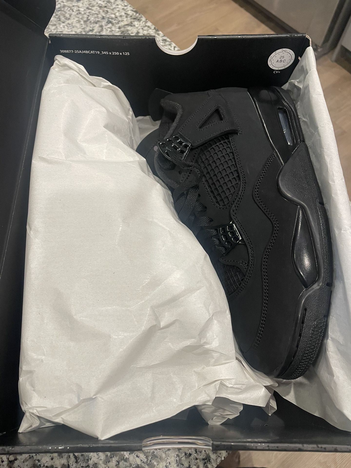 Men Jordan 4 Black Cat Size 10