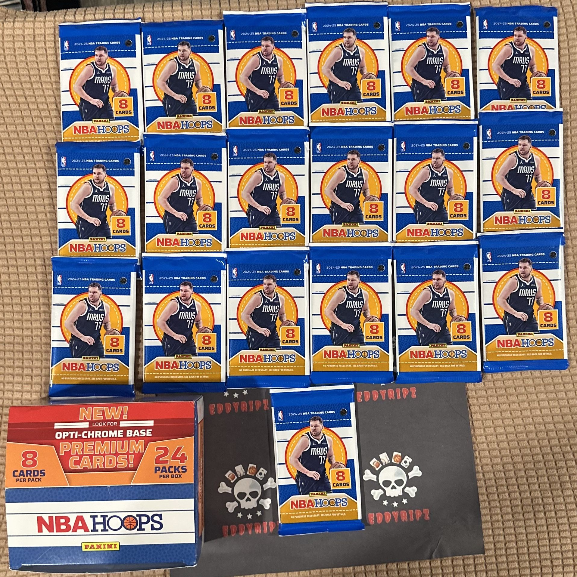 2024-25 Panini NBA Hoops Retail Box (19 Packs, 8 Cards/Pack)