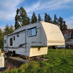 1999 Alpenlite 33'