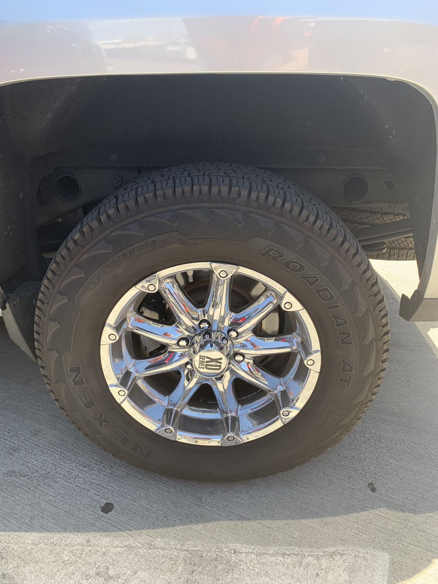 18” XD Series Chrome Rims with Tires