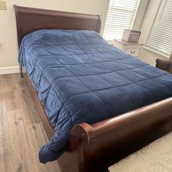 Wooden Sleigh Bed 