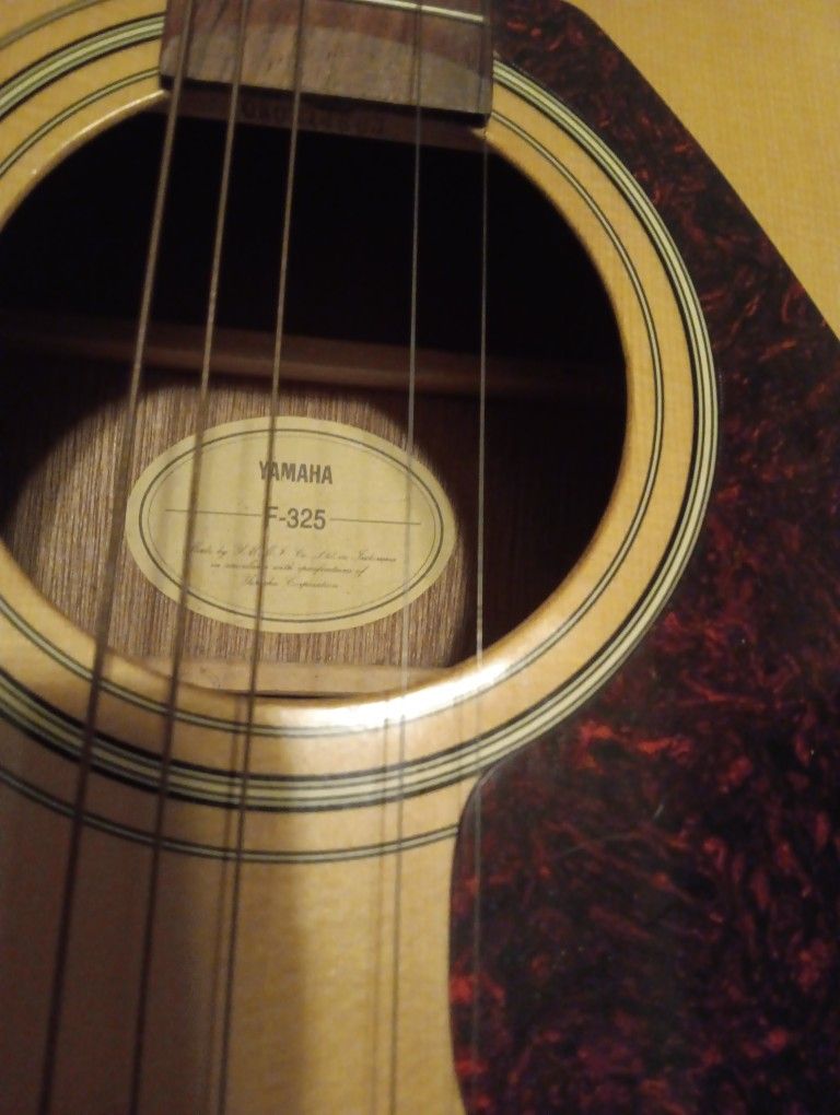 Guitarra Acústica Muy Bonita $200
