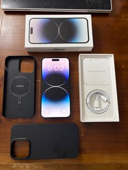 iPhone 14 Pro Max * 256 GB * Unlocked * AppleCare+ Theft & Loss * Like New