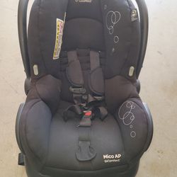 Maxi  Cosi Infant Car Seat