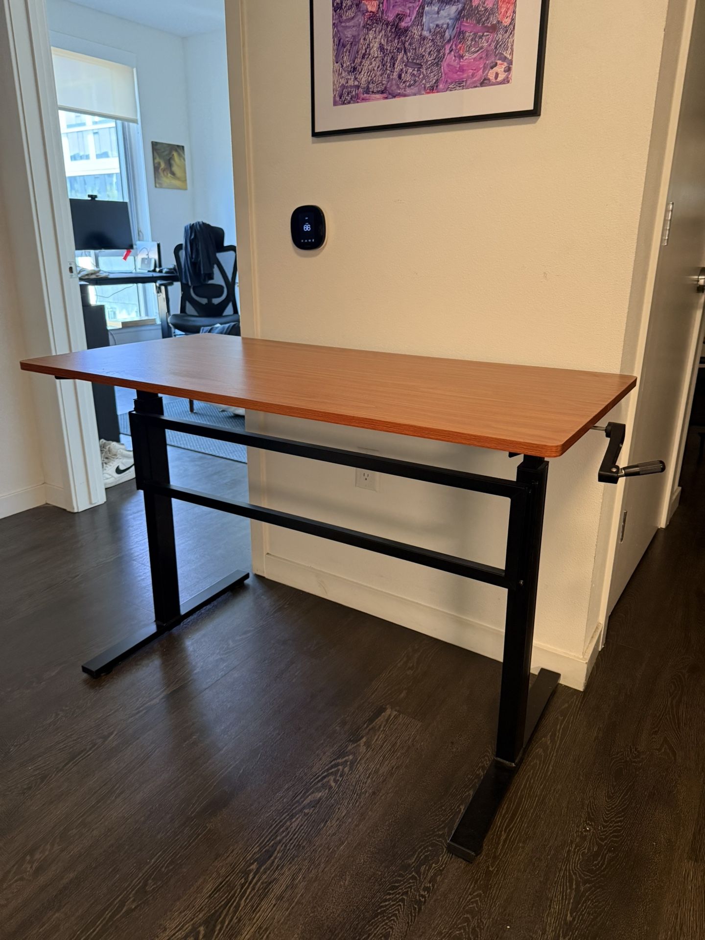 Standing desk (hand Cranked)