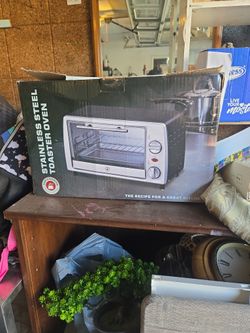 Brand New In Box Stainless Steal Toaster Oven