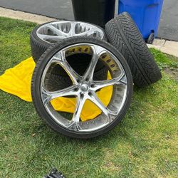 26” Wheels GMC Yukon Denali 2005 