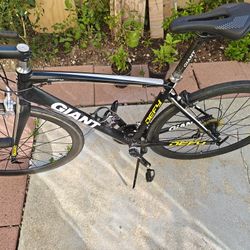 2 Road Bikes - Giant Defy 2 Size M (And Jamis 56cm)