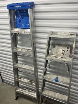 4 ft. Aluminum Step Ladder with 250 lbs. Load Capacity Type I Duty Rating