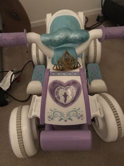 Girl frozen motorcycle