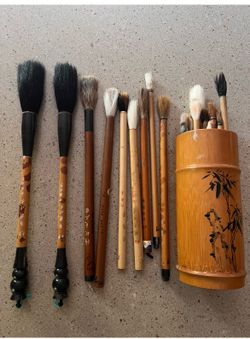 Vintage 33 Chinese calligraphy brushes, horse hair bristles