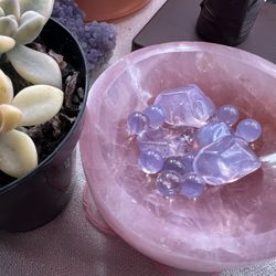 Lavender Quartz Mini Sphere And Freeforms 