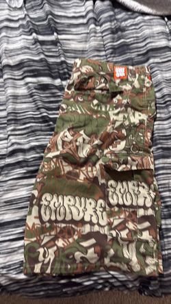 Camo empyr jorts size 38