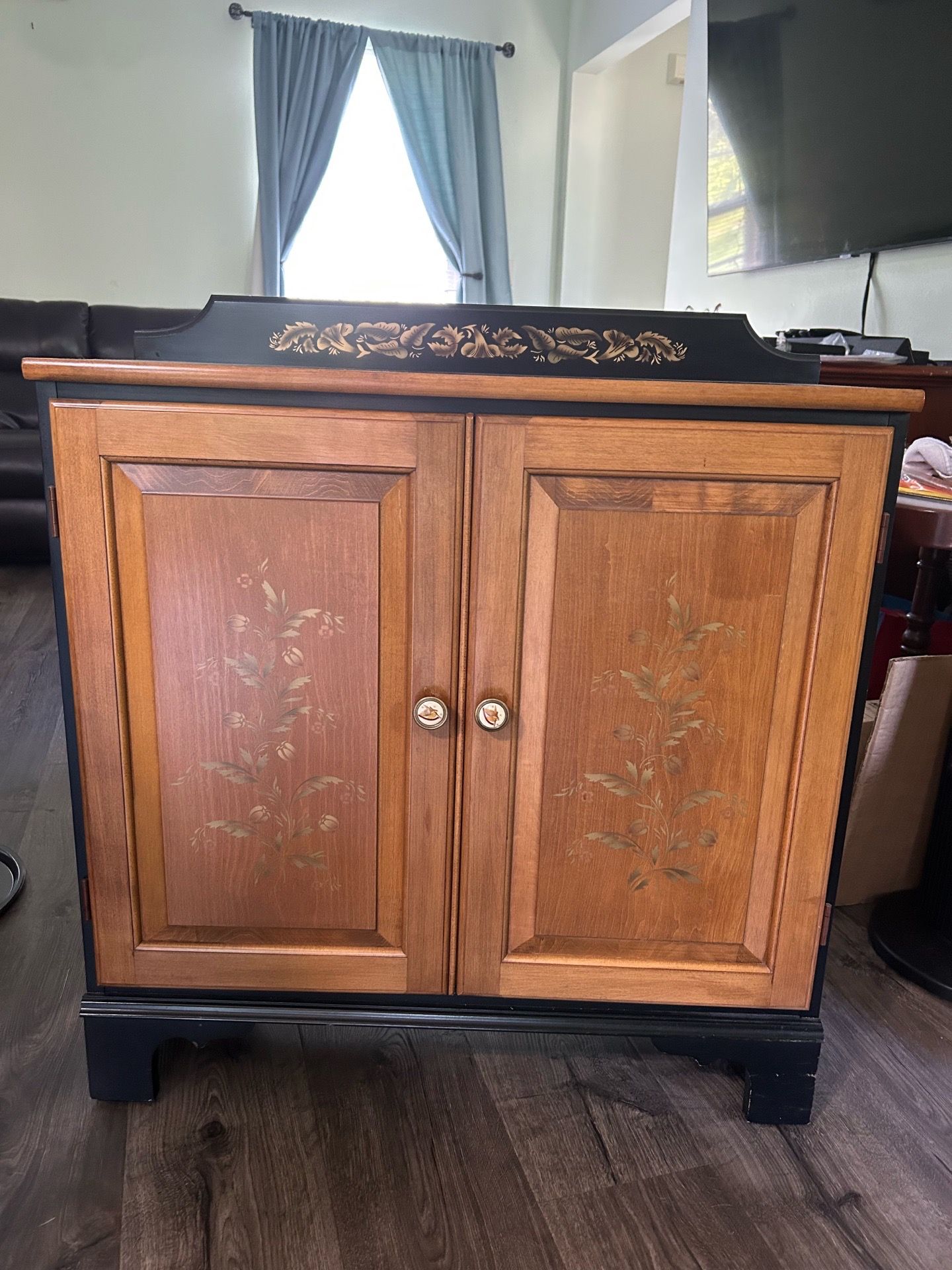 Wooden cabinet