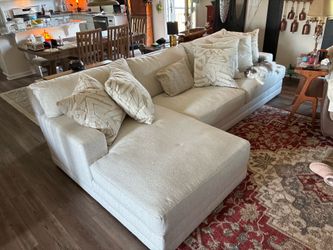 Chase sofa and loveseat excellent condition