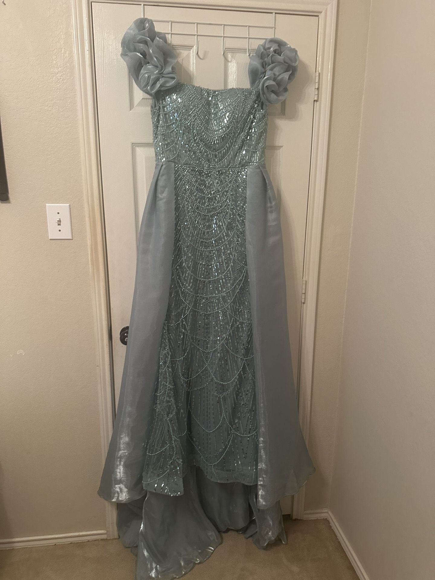 wedding or prom dress size xl used 3 hours like new wedding or prom dress size xl used 3 hours like new