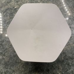 Xfinity pod  Extender (for WiFi)