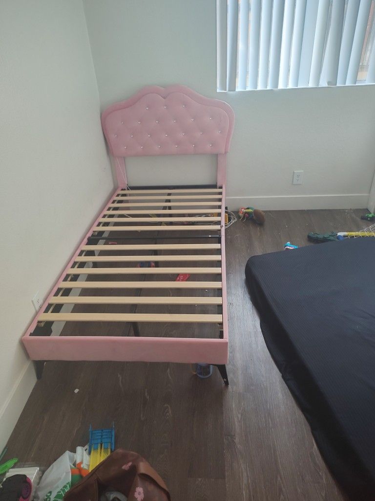 Girl Princess Twin Bed Frame