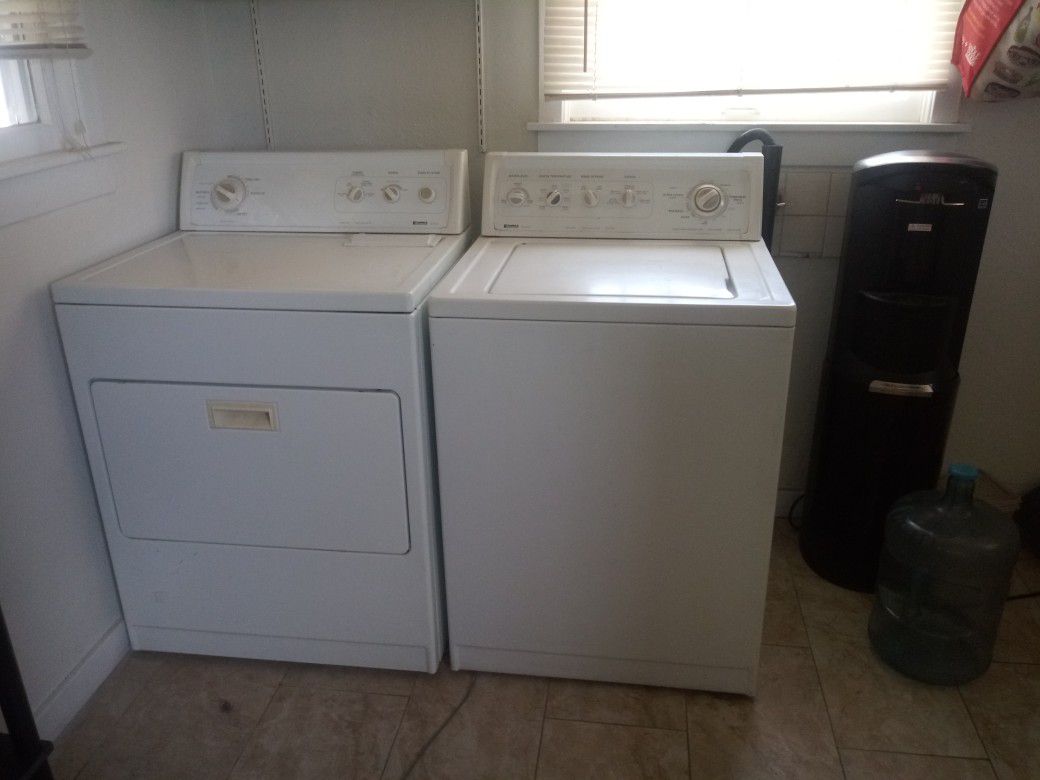 Kenmore Washer an dryer