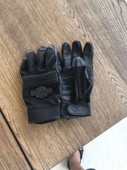 Harley Davidson riding gloves