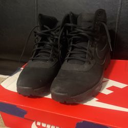 Nike Manoadome Boots